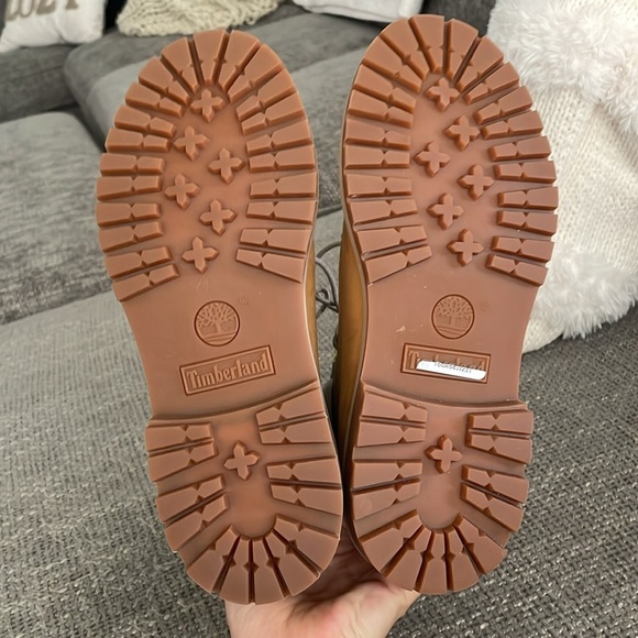NWT TIMBERLAND Waterproof Boots! - Picture 6 of 12
